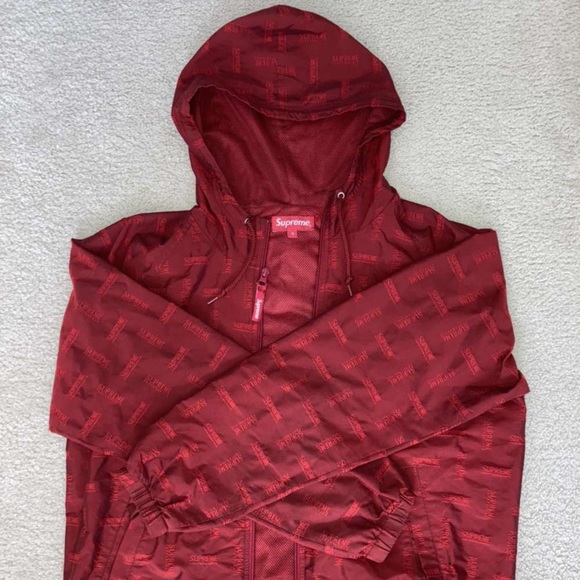 Supreme Windbreaker with Red Supreme All Over - Picture 1 of 7